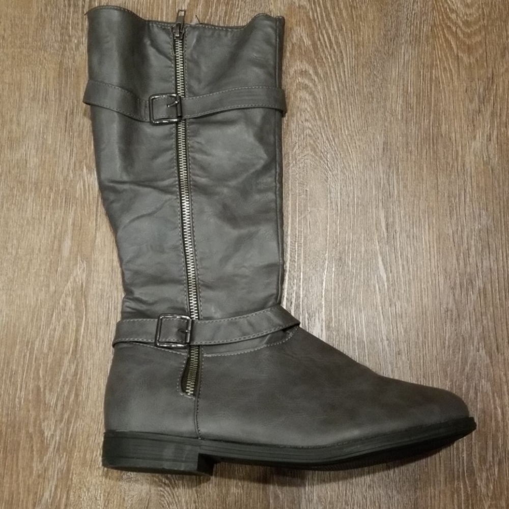 Charcoal gray boots